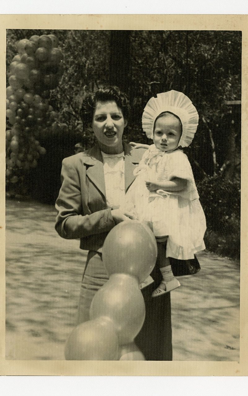 Margarita Michelena y Andrea Cataño, en el parque de Chapultepec, retrato (atribuido)